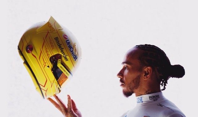 KOK体育官网-F1赛事精彩瞬间回顾|刘易斯·汉密尔顿_新浪体育_新浪新闻