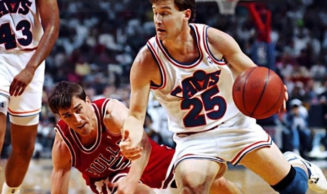 1米83征服NBA,历史伟大的射手之一,骑士队退役其25号球衣