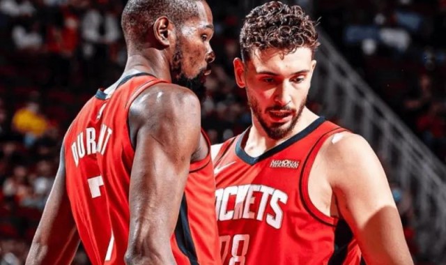 申京现在的打法纯副作用！频繁三分要球毫无意义，防守还没态度！